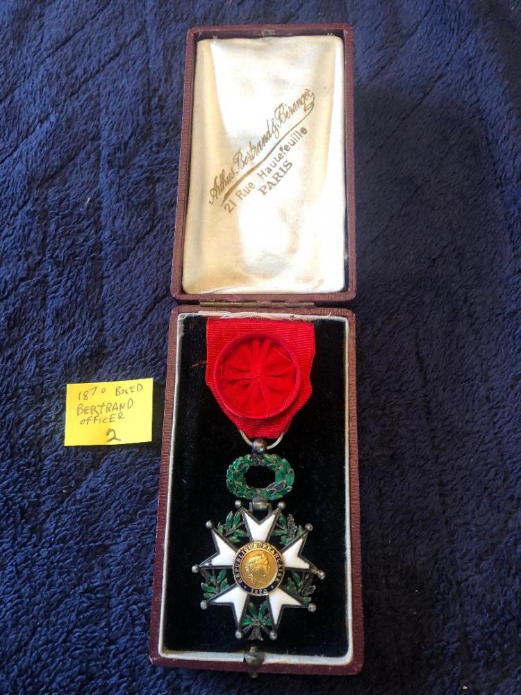 18 K Gold center Legion Of Honor medal! - FRANCE - World Militaria Forum